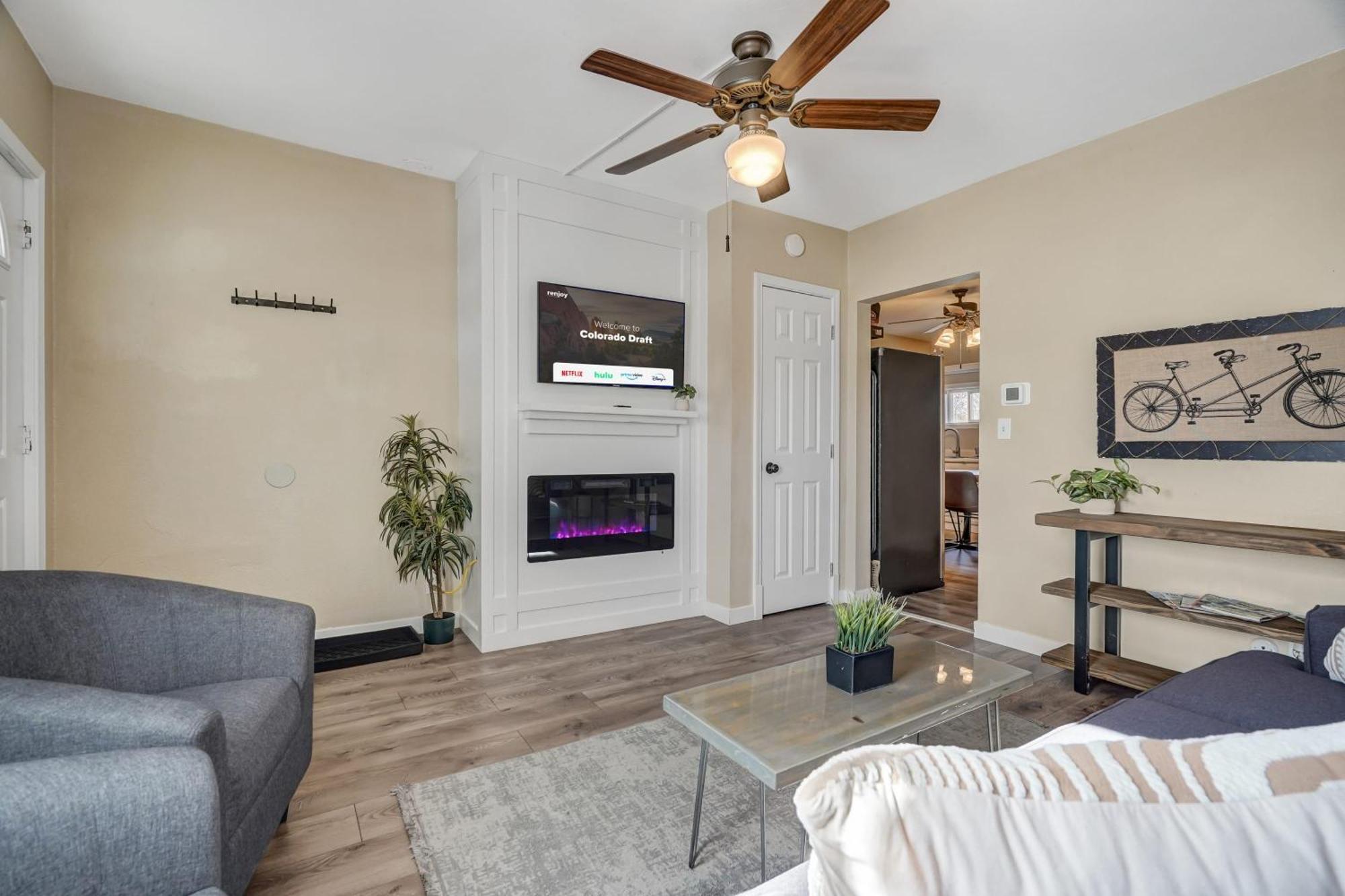 * Colorado Draft House * Smart Tvs * Self Entry * Villa Колорадо Спрингс Екстериор снимка